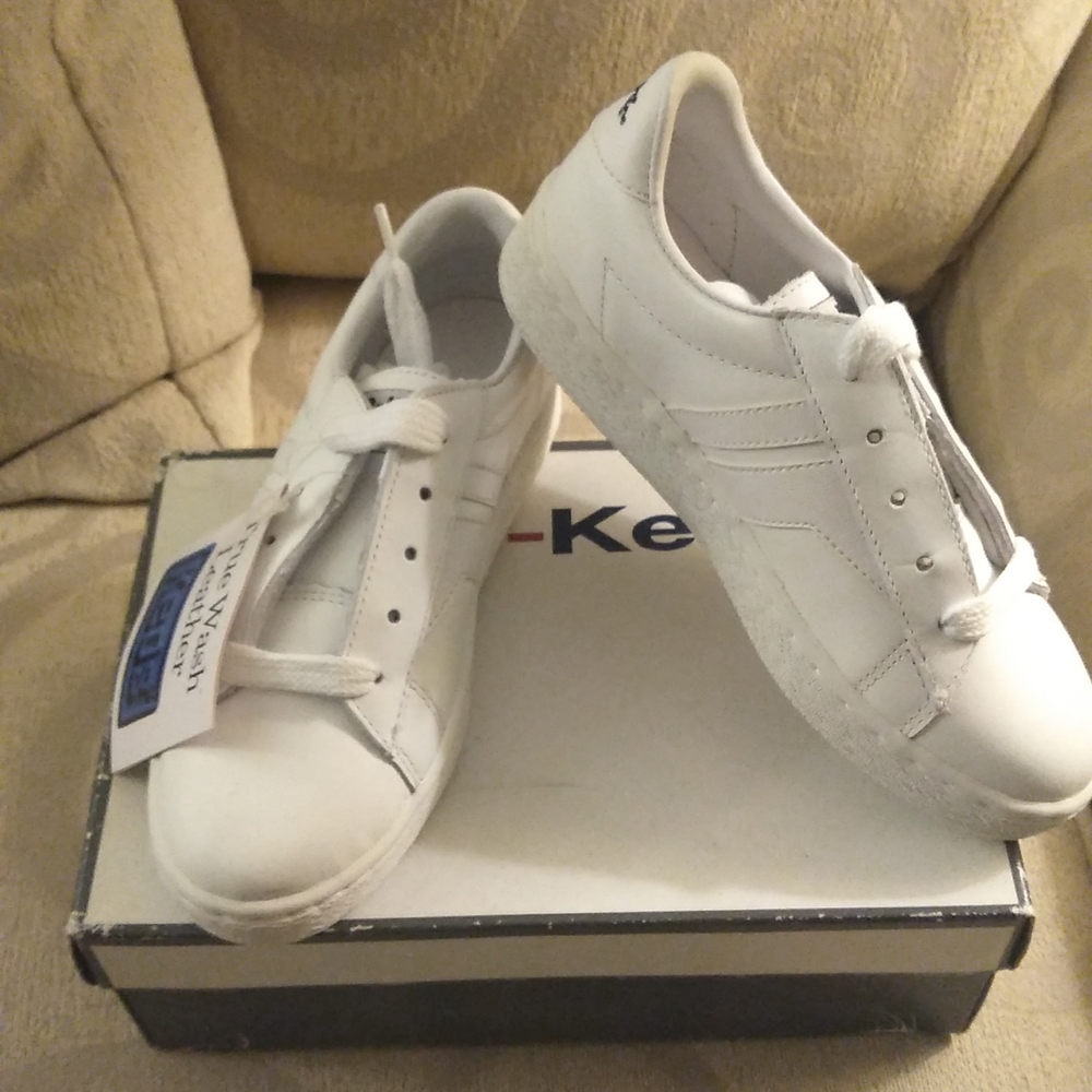 Vintage Stride Rite Royal Master White